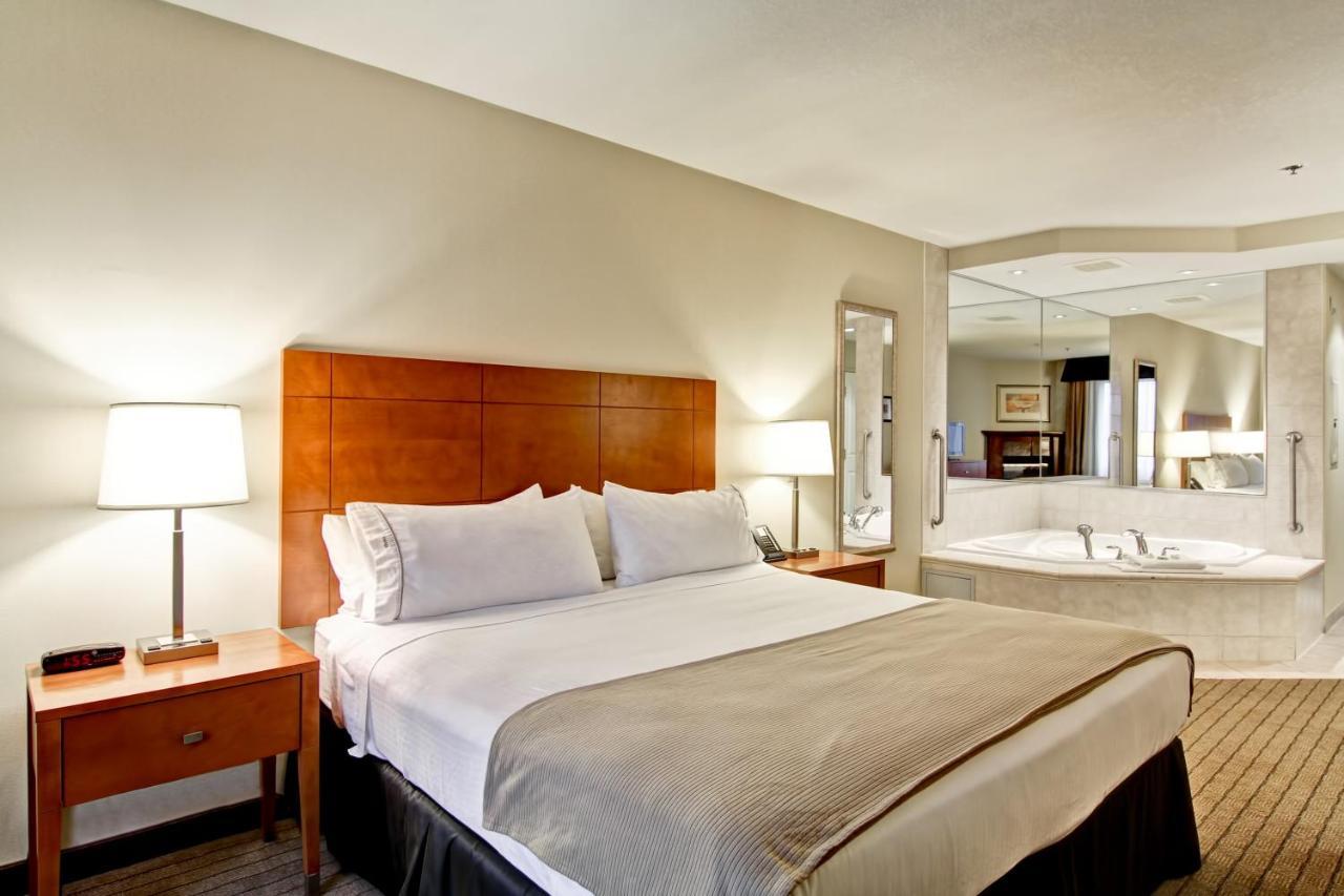 Holiday Inn Express And Suites Guelph, An Ihg Hotel Номер фото